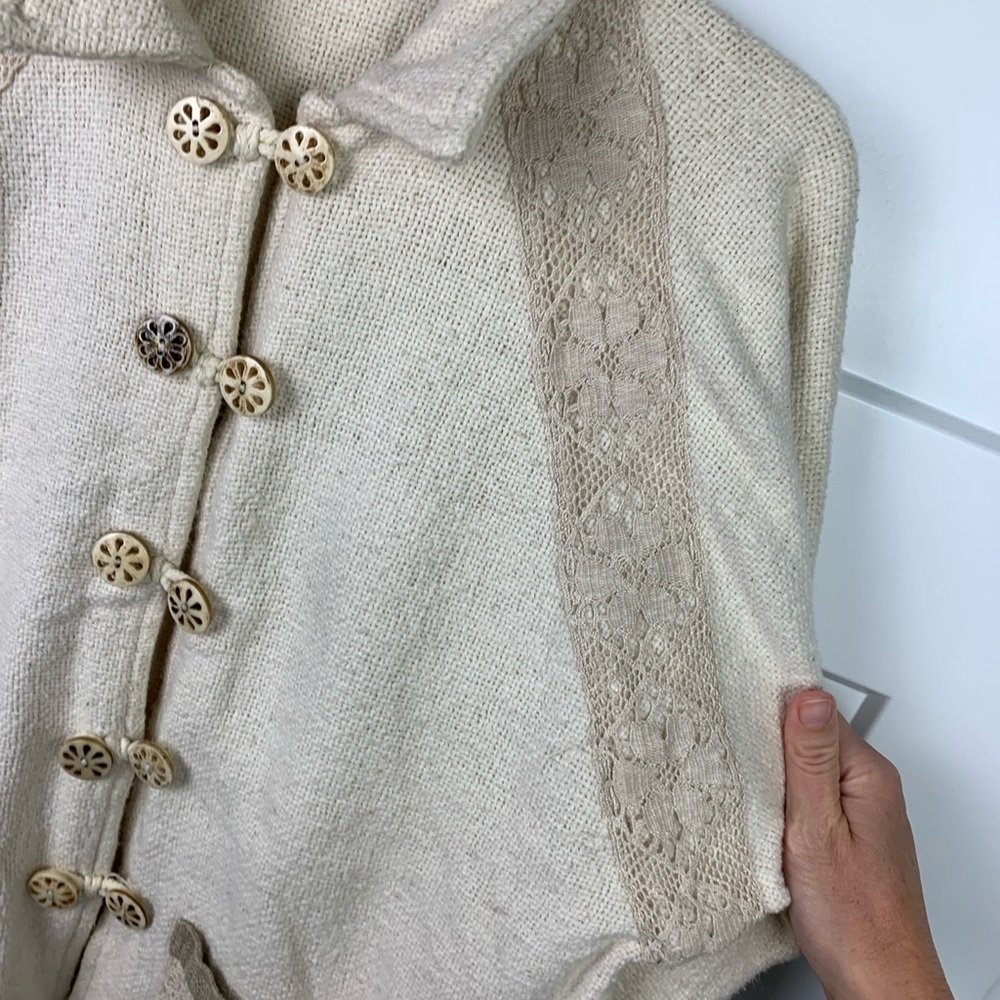 Vintage MEDIUM Button Front Sweater Jacket Lace Art To Wear Cottagecore Granny - Picture 5 of 9